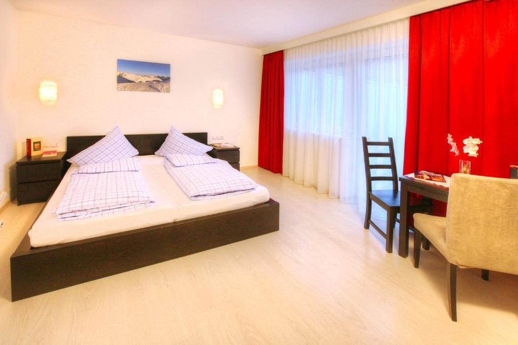 Haus Pia Apartment Solden Phòng bức ảnh