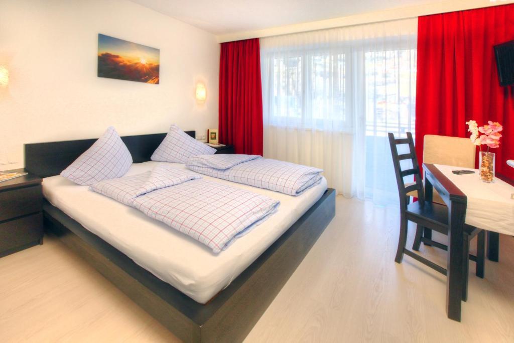 Haus Pia Apartment Solden Phòng bức ảnh